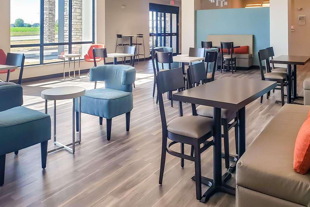 Mainstay Suites Waukee-West Des Moines Restaurant photo