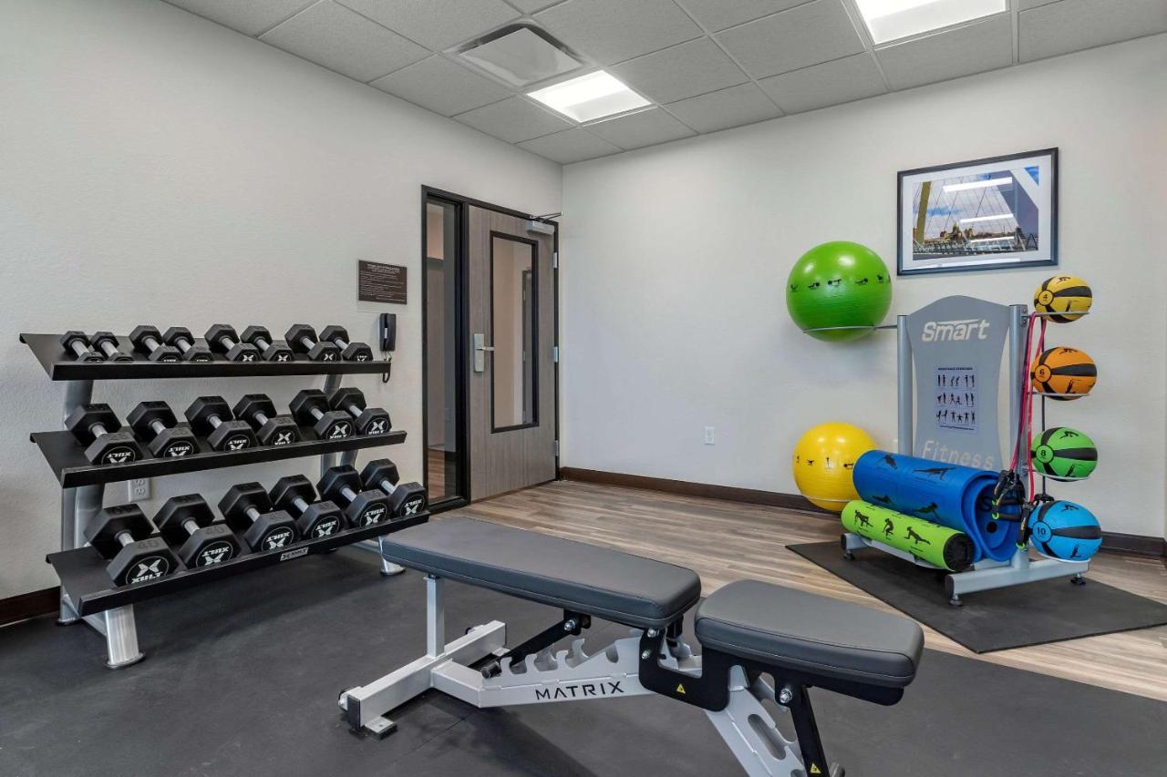 Mainstay Suites Waukee-West Des Moines Extérieur photo