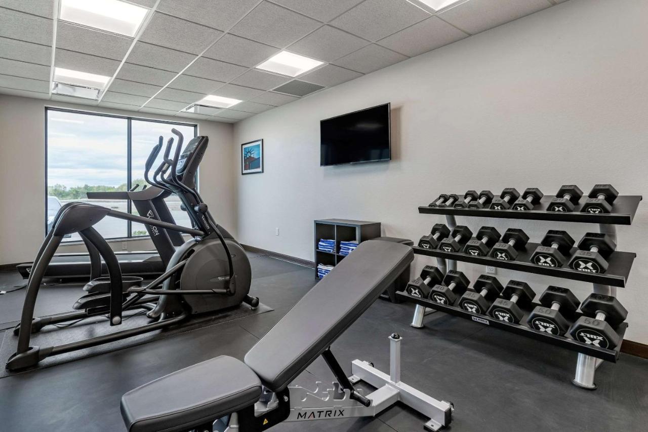 Mainstay Suites Waukee-West Des Moines Extérieur photo