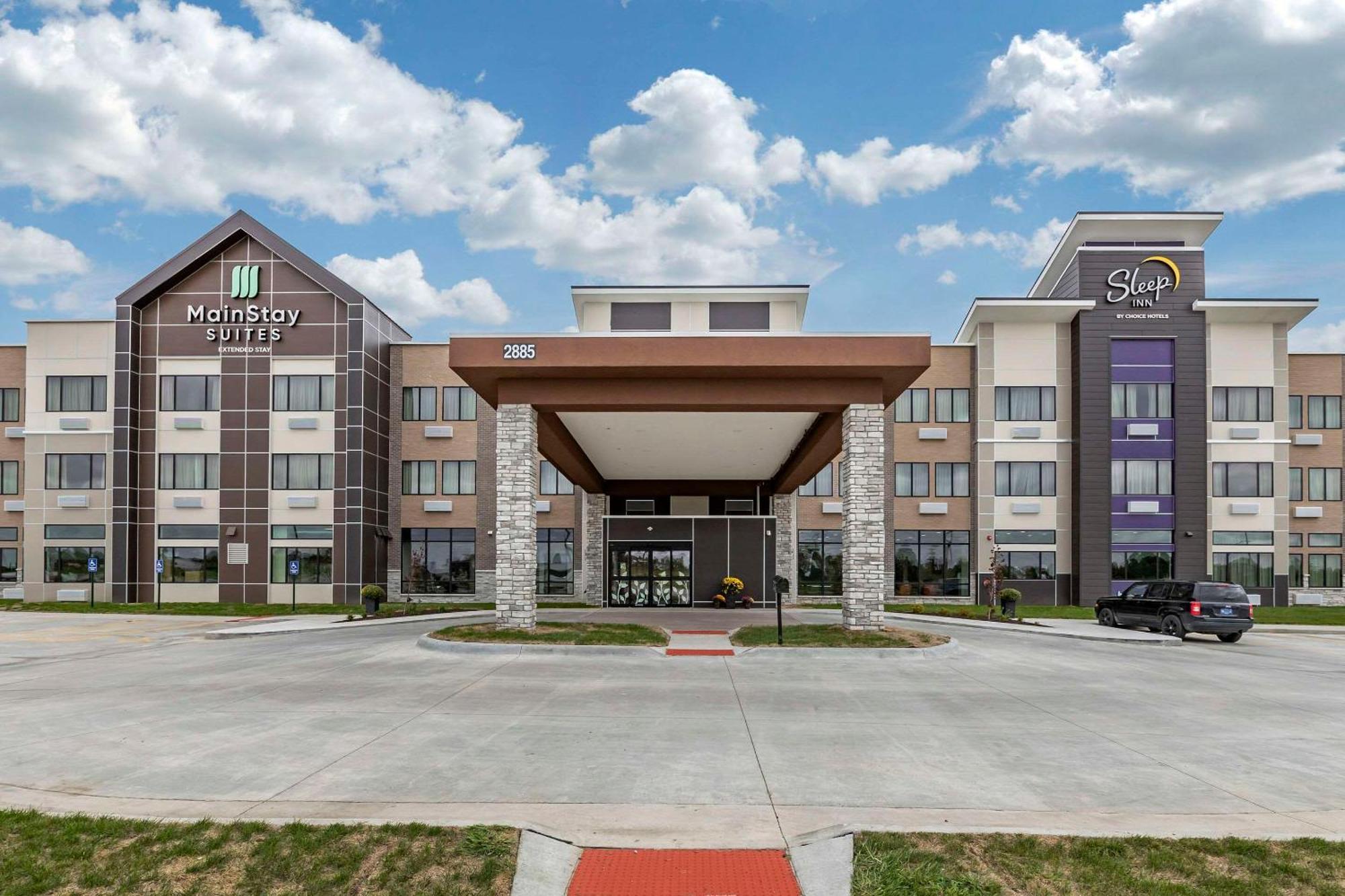 Mainstay Suites Waukee-West Des Moines Extérieur photo